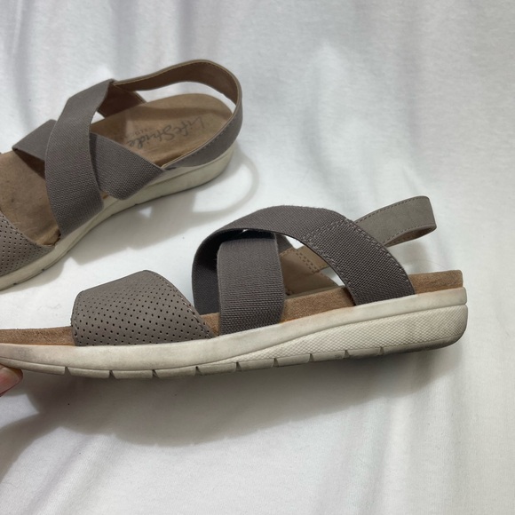Life Stride Velocity 2.0 Khaki Stretch Sandals size 8 - Picture 4 of 7
